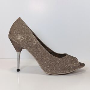 Suzy Shier Gold Sequin Pumps Size 7 Silver Heel Cap Heels Formal Shoes